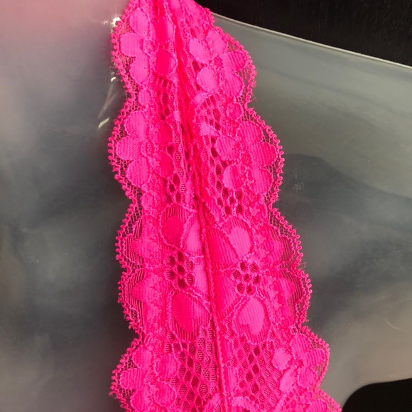 Free People Barbie Pink lace halter top ๐ - Picture 3 of 6